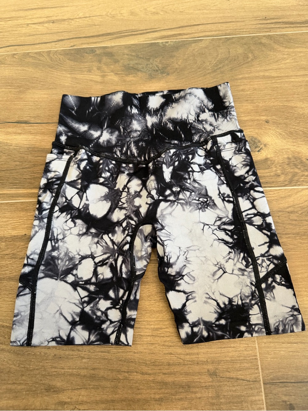 Victoria’s Secret PINK Active Black Tie Dye Biker Shorts